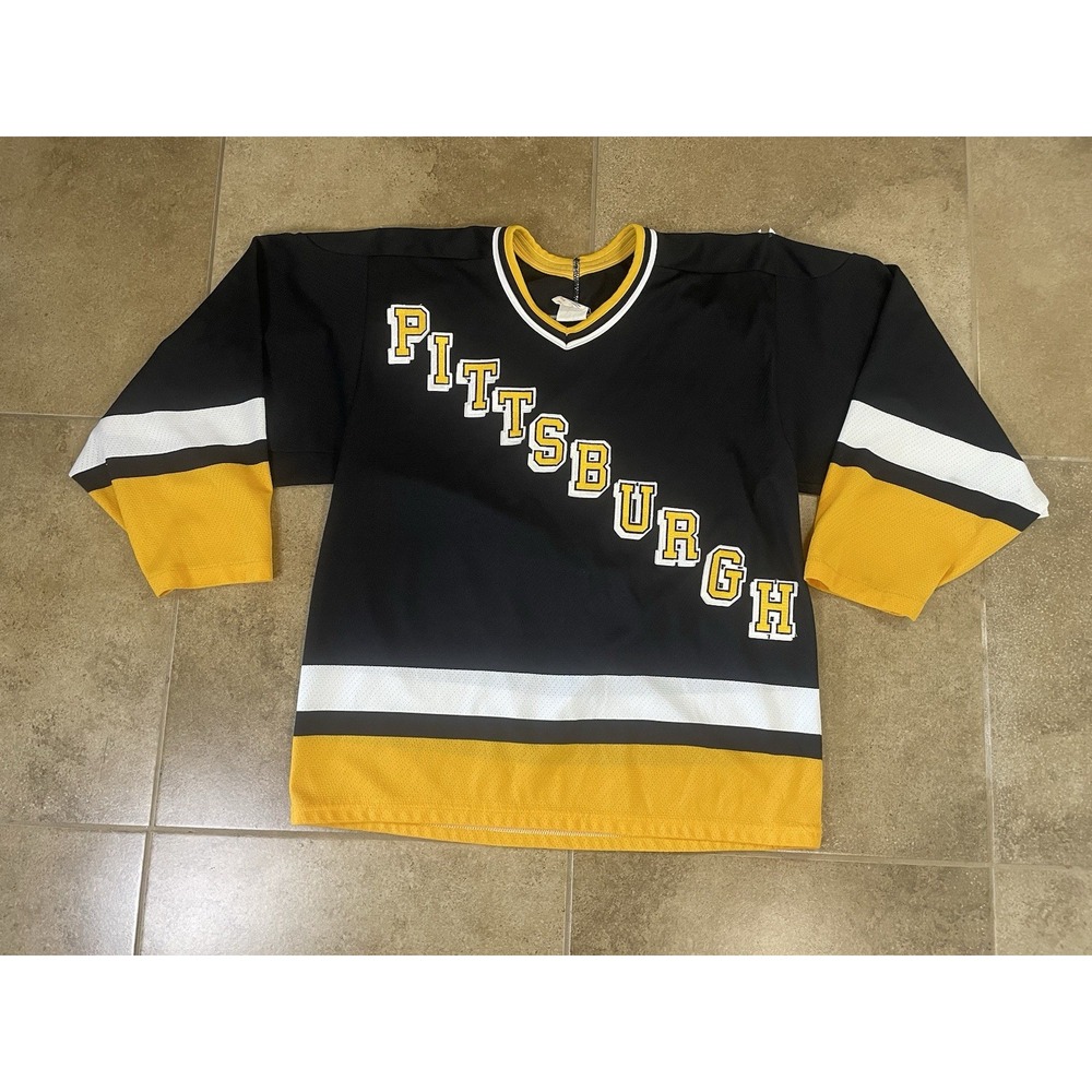 VTG Maska CCM Pittsburgh Penguins NHL Mens Sz M Black Sewn Hockey Jersey USA